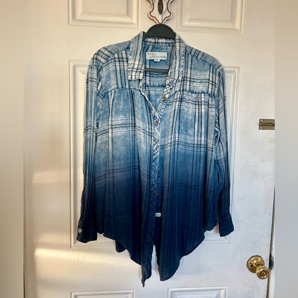 Vintage Havana Tops - Vintage Havana | Blue Ombre Plaid Button-Up Shirt